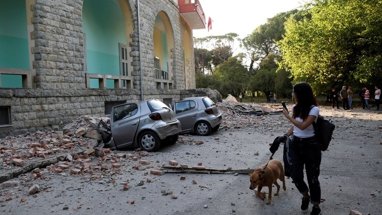 Un sismo sacudió a Albania y dejó a 26 personas heridas